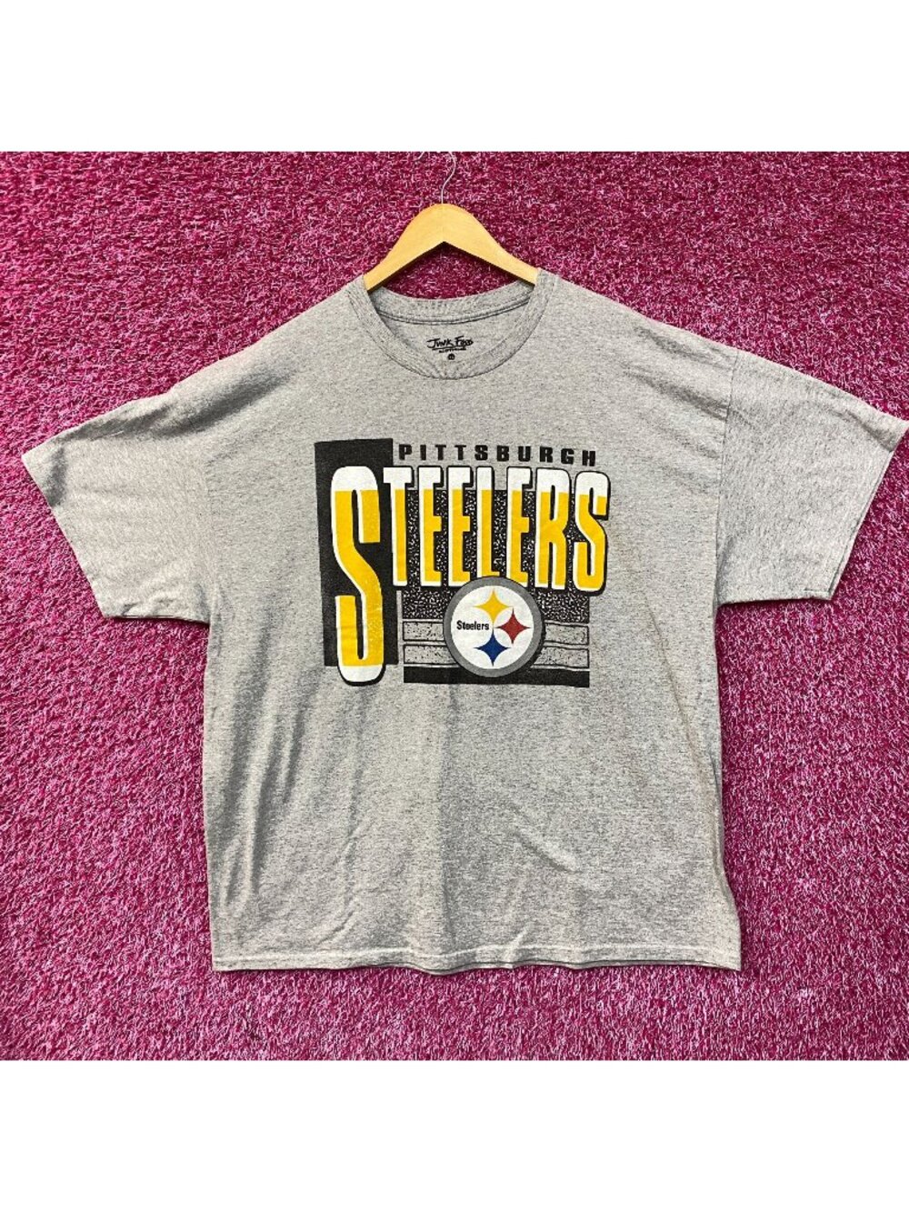 Franchise AFC North Pittsburgh Steelers Tshirt size XL